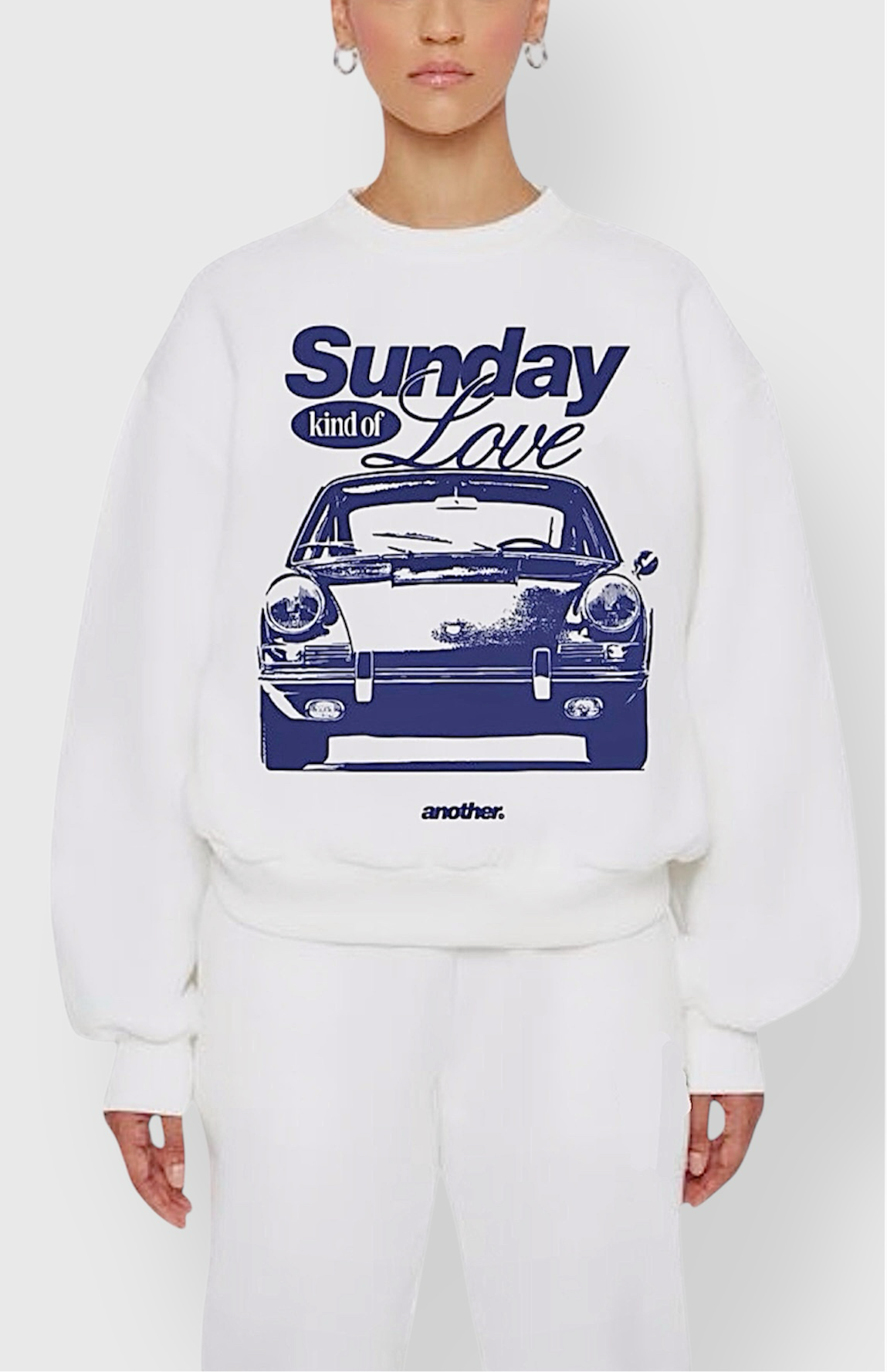 “Love” oversized sweatshirt