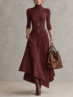 Conjunto Renata de top cuello alto y falda asimétrica de gamuza en color vino