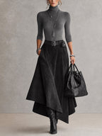 Conjunto Renata de top cuello alto y falda asimétrica de gamuza en color gris