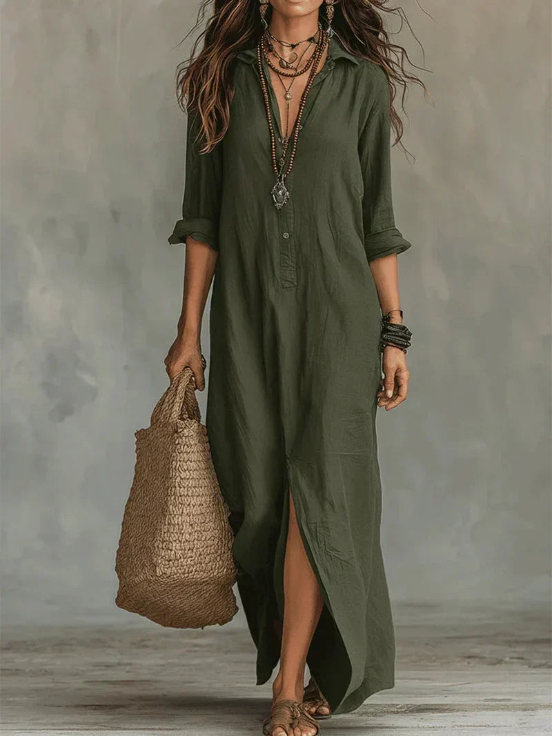 Céline Robe Maxi Noire Volumineuse à Boutons