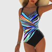 Maillot de bain très extensible tendance avec détail croisé sur le devant