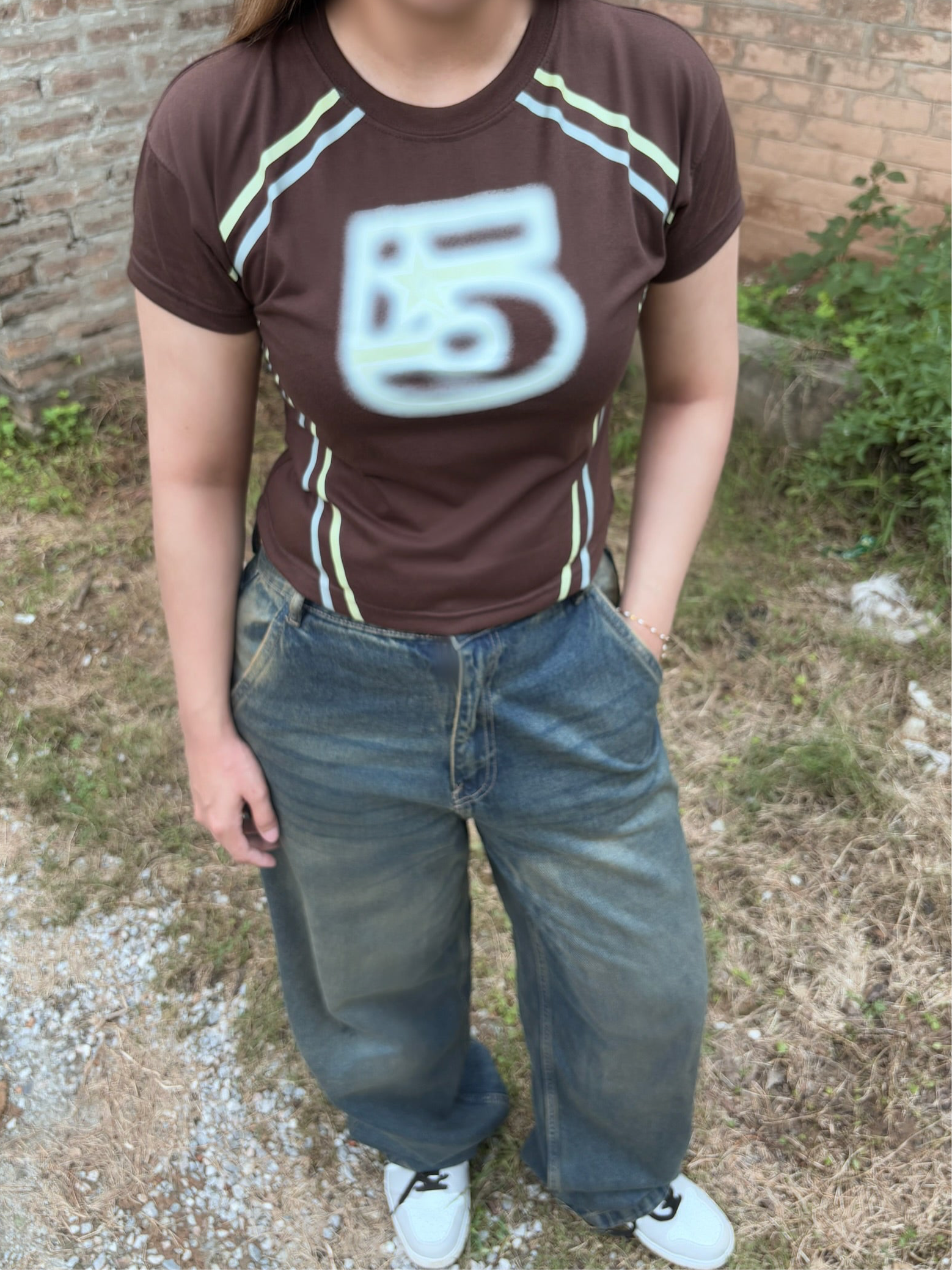 “5⭐️” fitted baby tee