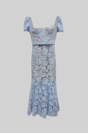 Paulina | Robe en Dentelle Bleue Élégante avec Manches Courtes et Ceinture Assortie