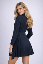 Johanna | Vestido blazer plisado con cinturón.