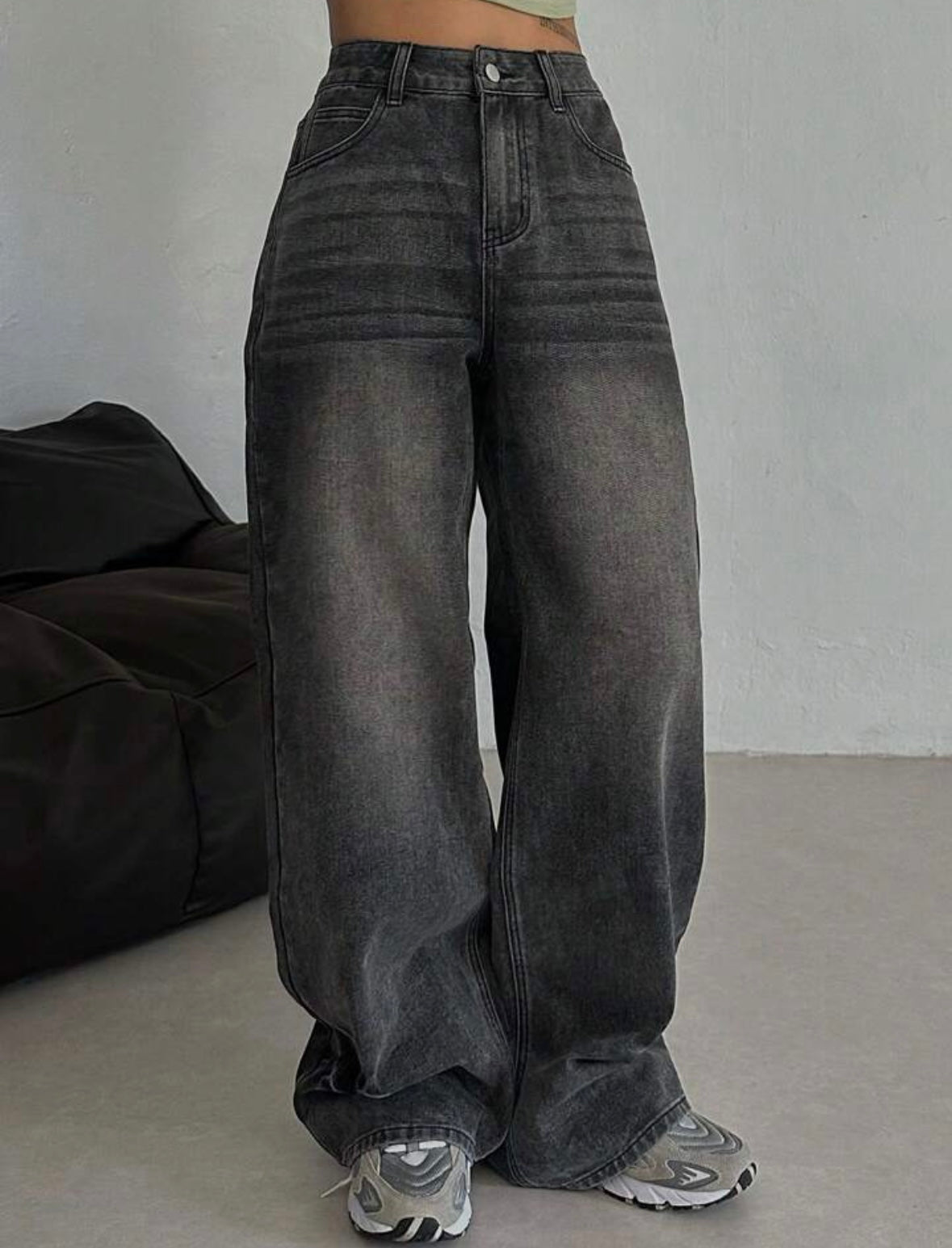 “ACID WASHED” baggy jeans