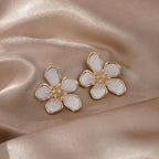 Pendientes con flor