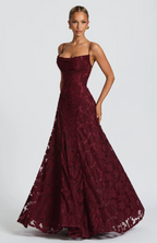 SOFIA | Vestido maxi elegante de encaje