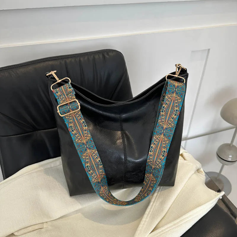 Bolso Correa Estampada - Colección 2026