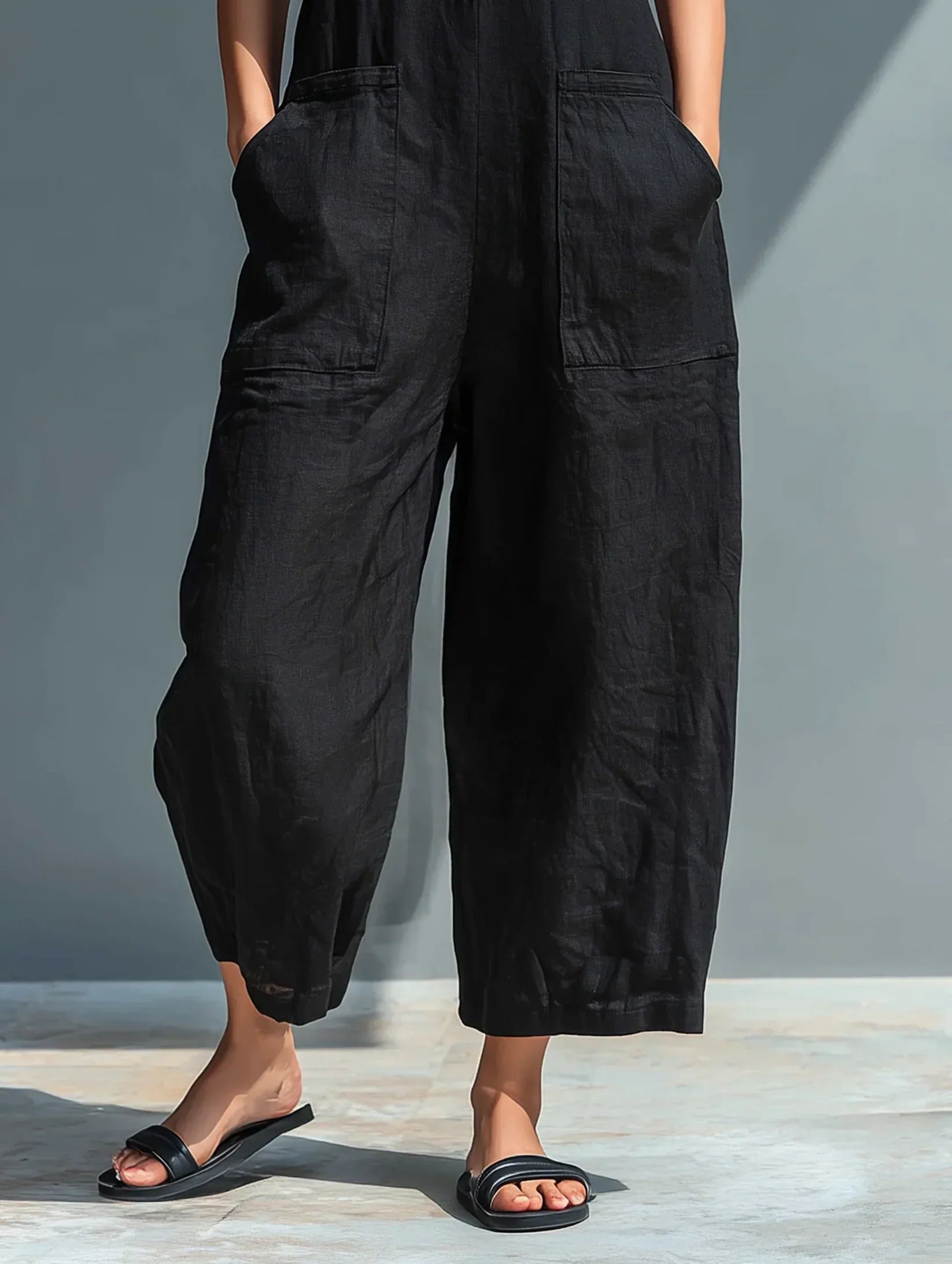 Clara Combinaison Intemporelle au Design Minimaliste
