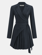 Johanna | Vestido blazer plisado con cinturón.