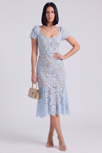 Paulina | Vestido de Encaje Azul Elegante con Manga Corta y Cinturón a Juego