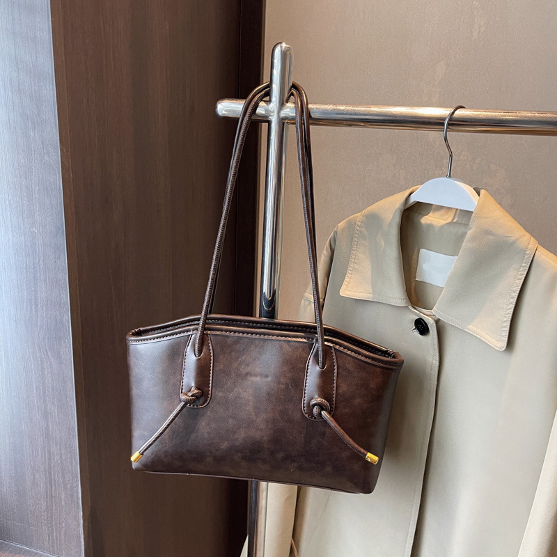 Bolso de Cuero Chic - Colección 2026